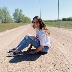 Meet your Posher, Chalie